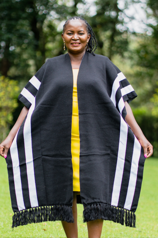 Stari Poncho (Black-White)